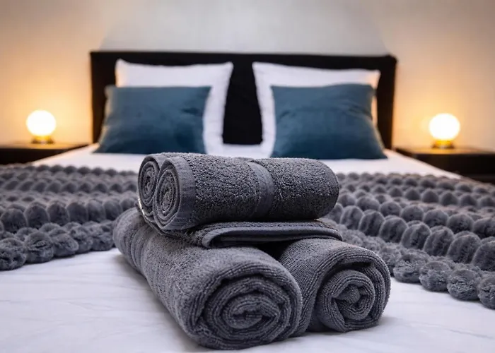 Le Perchoir De Picasso Gare Cosy Sous Les Toits 3 Pers